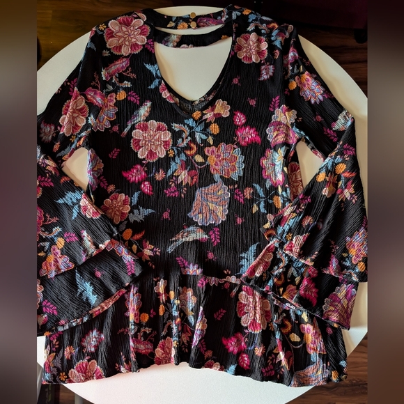 Grace & Lace Tops - Grace & Lace Floral Bell Sleeve Blouse - Black and Pink